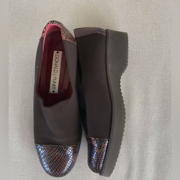 Donald J. Pliner Women's Brown shoes - Picture 4 of 7